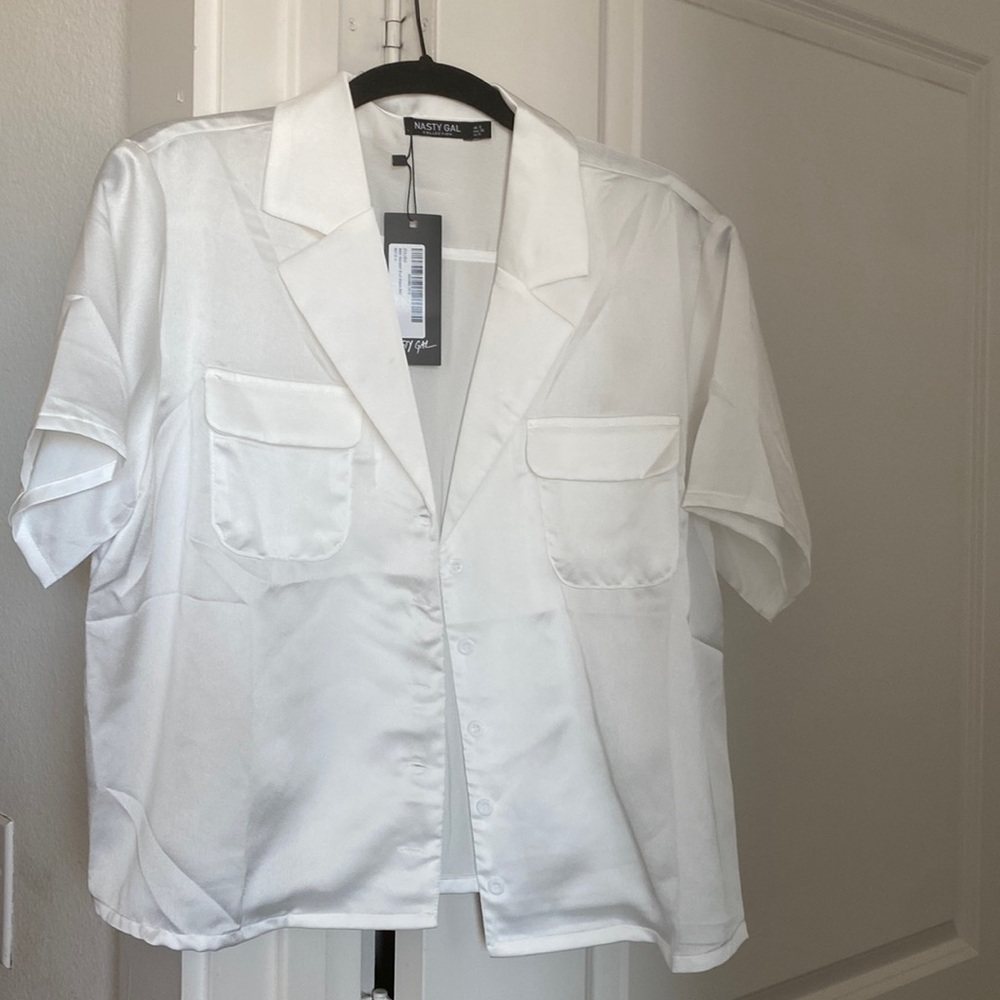 nasty gal satin short sleeve button up NEVER WORN